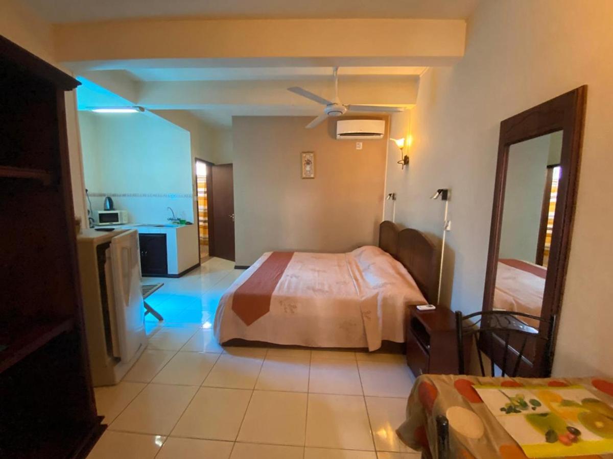 Monalysa Holidays Grand Baie Exterior photo